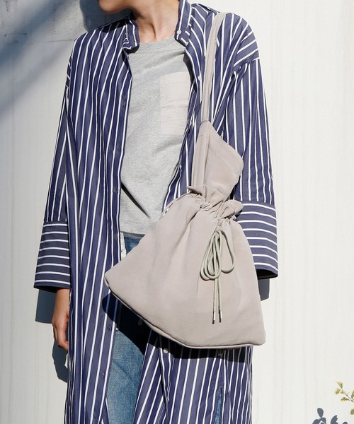 ACCOMMODE(アコモデ)の「ギャザーポケットショルダー(ショルダーバッグ・レディース・ラベンダー/ベージュ/グリーン・FREE)」の2枚目の写真