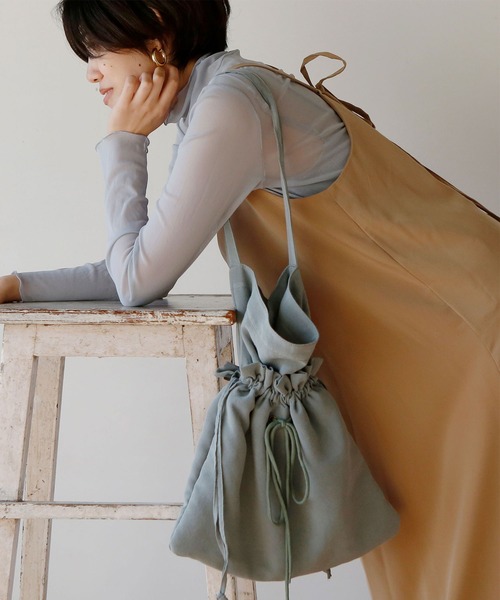 ACCOMMODE(アコモデ)の「ギャザーポケットショルダー(ショルダーバッグ・レディース・ラベンダー/ベージュ/グリーン・FREE)」の1枚目の写真