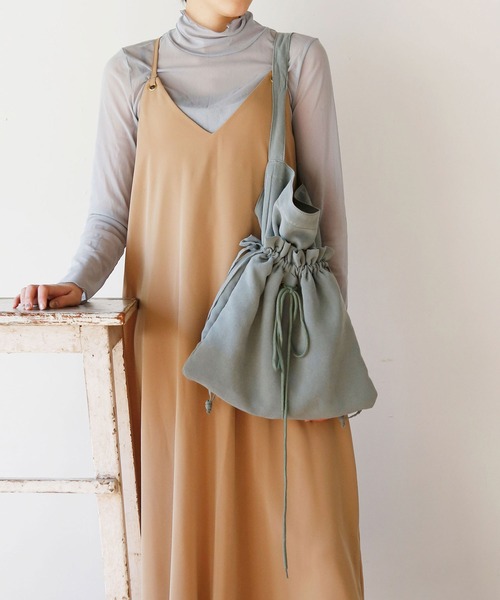 ACCOMMODE(アコモデ)の「ギャザーポケットショルダー(ショルダーバッグ・レディース・ラベンダー/ベージュ/グリーン・FREE)」の6枚目の写真