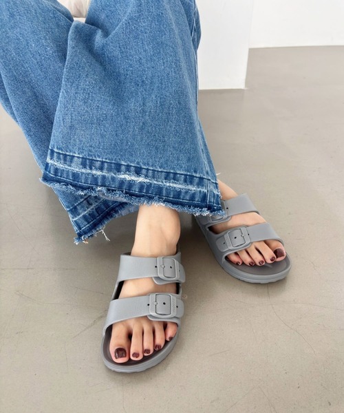 ORTR(オーアールティーアール)の「ORTR オーアールティーアール ダブルベルトシャワーサンダル OT3207(サンダル・レディース・パープル/レッド/ホワイト/イエロー/ブラック/グレー・23.0cm/24.0cm/21.0cm/28.0cm/27.0cm/26.0cm/25.0cm/22.0cm)」の22枚目の写真