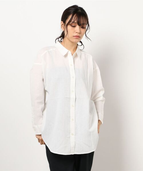 Lugnoncure(ルノンキュール)の「レギュラーカラーシャツ(シャツ/ブラウス・レディース・オフホワイト/モカ/ブルー・フリ-)」の2枚目の写真