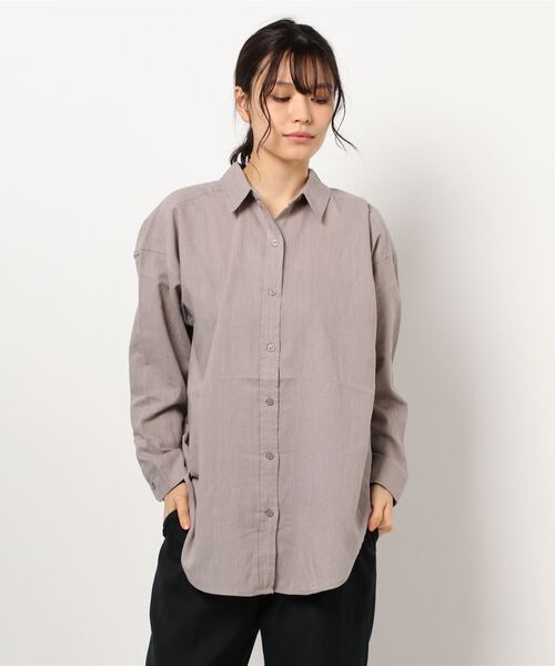 Lugnoncure(ルノンキュール)の「レギュラーカラーシャツ(シャツ/ブラウス・レディース・オフホワイト/モカ/ブルー・フリ-)」の6枚目の写真