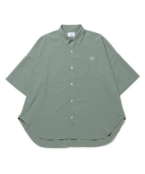 bonjour bonsoir（ボンジュール　ボンソワール）の「【bonjour bonsoir】ドロップショルダー半袖シャツ（シャツ/ブラウス・メンズ・ベージュ/サックスブルー/グリーン/スミクロ・M/L/XL）」の3枚目の写真