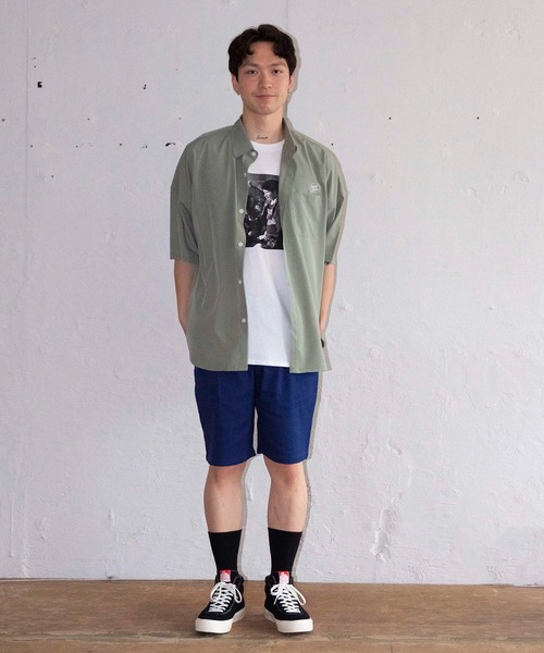 bonjour bonsoir（ボンジュール　ボンソワール）の「【bonjour bonsoir】ドロップショルダー半袖シャツ（シャツ/ブラウス・メンズ・ベージュ/サックスブルー/グリーン/スミクロ・M/L/XL）」の19枚目の写真