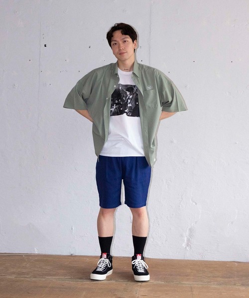 bonjour bonsoir（ボンジュール　ボンソワール）の「【bonjour bonsoir】ドロップショルダー半袖シャツ（シャツ/ブラウス・メンズ・ベージュ/サックスブルー/グリーン/スミクロ・M/L/XL）」の21枚目の写真