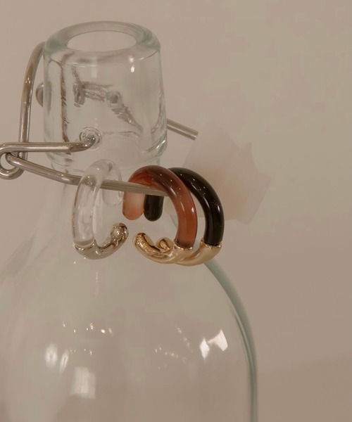 lawgy(ラウジー)の「two color ear cuff(イヤーカフ・レディース・ブラック/ブラウン/シルバー・FREE)」の3枚目の写真