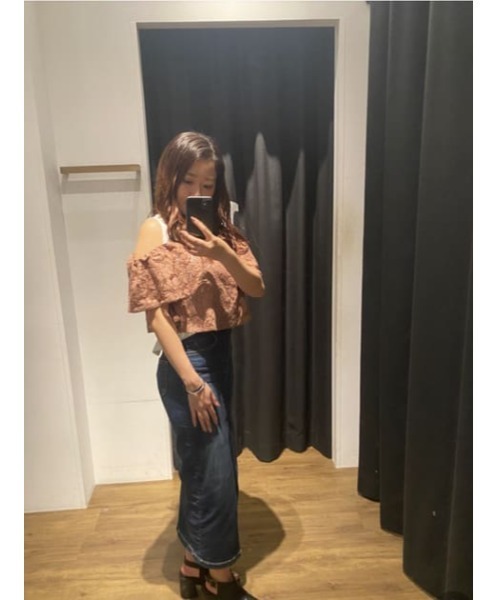 AZUL by moussy（アズールバイマウジー）の「LACE LAYERED RUFFLE TOPS/レースレイヤードラッフルトップス（タンクトップ・レディース・ブラック/ライトグリーン/ダークベージュ・MEDIUM/SMALL）」の6枚目の写真