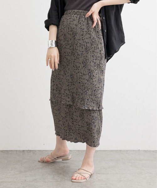 natural couture(ナチュラルクチュール)の「【WEB限定】クリンクル加工ティアードナロースカート(スカート・レディース・グレー/オフホワイト/サックスブルー・FREE)」の18枚目の写真