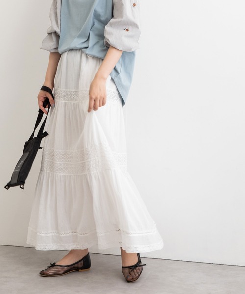 POU DOU DOU(プードゥドゥ)の「空羽コットンティアードスカート(スカート・レディース・ブラック/オフホワイト・3)」の1枚目の写真