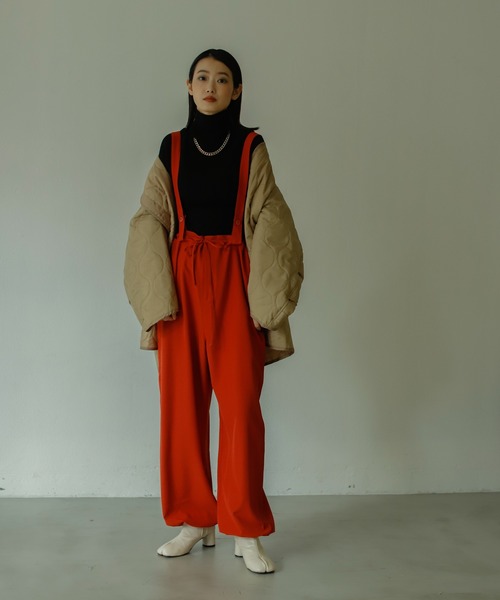 Birthday room（バースデイルーム）の「2wayでスタイリング幅をアップ。アーミーサロペットパンツ（サロペット/オーバーオール・レディース・ブラック/カーキ/オレンジ・FREE）」の3枚目の写真