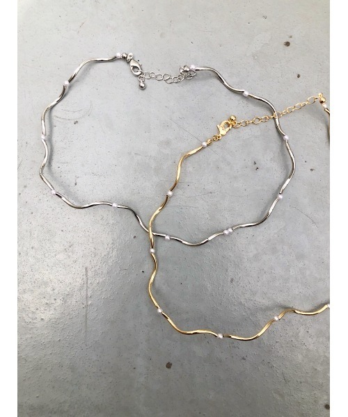 FIG&VIPER（フィグアンドバイパー）の「ウェーブパール付きチョーカー（チョーカー・レディース・ゴールド/シルバー・FREE）」の9枚目の写真