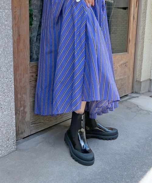 enchanted（エンチャンテッド）の「《晴雨兼用》タンクラヴァーソールチェルシーレインブーツ（レインシューズ・レディース・ライトグレー/ブラック/ブラック系その他・LL/S/M/L）」の21枚目の写真