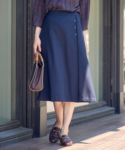 J.PRESS Ladies(J.プレス レディス)の「【洗える】LANATECヘリンボン スカート(スカート・レディース・グレー系/ネイビー系・S/XS/XXS)」の1枚目の写真
