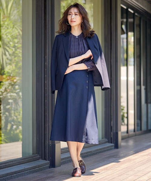 J.PRESS Ladies(J.プレス レディス)の「【洗える】LANATECヘリンボン スカート(スカート・レディース・グレー系/ネイビー系・S/XS/XXS)」の4枚目の写真