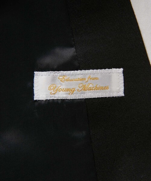 Education from Youngmachines(エデュケーションフロムヤングマシーン)の「【Education from Youngmachines】インラインサテンコンビ ショールジャケット(テーラードジャケット・メンズ・ブラック/レッド系その他・S/M/L)」の15枚目の写真