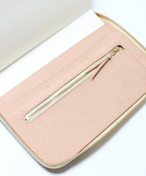 THE SUPERIOR LABOR（シュペリオールレイバー）の「Recycled leather