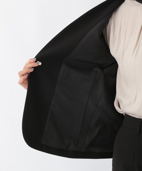 LEPSIM（レプシィム）の「洗えるきれいジャケット　956545（ノーカラージャケット・レディース・ブラック/グレイッシュベージュ/グレー/モカ・LARGE/LL/SMALL/MEDIUM）」の21枚目の写真