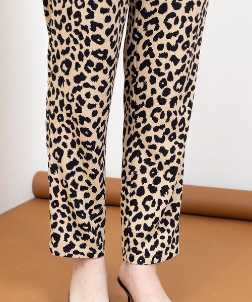 Rouge vif Anna（ルージュヴィフアンナ）の「レオパードパンツ（その他パンツ・レディース・ベージュ・36/38）」の5枚目の写真