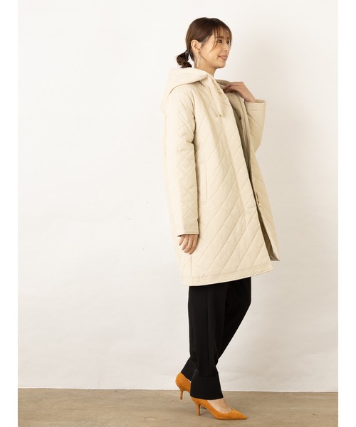 OandI（オーアンドアイ）の「キルティングフードハーフコート（その他アウター・レディース・ベージュ/ブラック/アイボリー・MEDIUM/LARGE）」の15枚目の写真