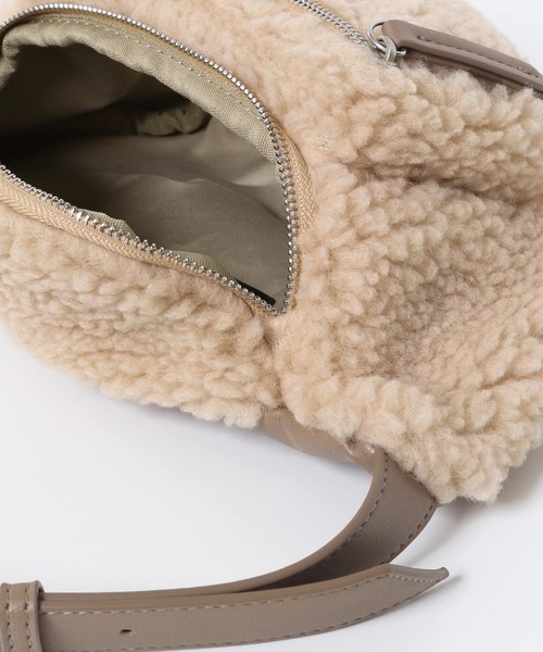 SENSE OF PLACE by URBAN RESEARCH（センスオブプレイスバイアーバンリサーチ）の「ボアボディバッグ（ボディバッグ/ウエストポーチ・メンズ・ブラック/ベージュ・ONE）」の12枚目の写真