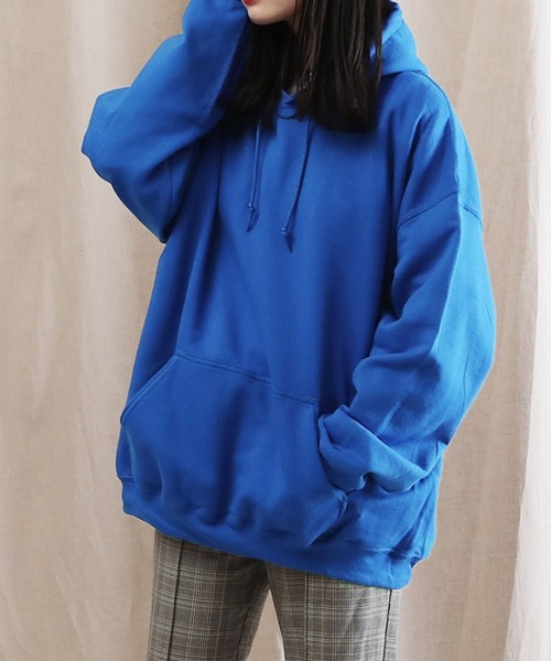 GILDAN(ギルダン)の「GILDAN / ギルダン USAオーバーサイズ ロングスリーブ プルオーバー パーカー 裏起毛 長袖(パーカー・レディース・ホワイト/ブラック/ダークグリーン/パープル/ネイビー/レッド/ピンク/イエロー/インディゴブルー/サンドベージュ/ヘザーグレー/ブルー系その他/マルーン/ロイヤルブルー/チャコール/グリーン系その他2・SMALL/MEDIUM/LARGE/X-LARGE)」の11枚目の写真