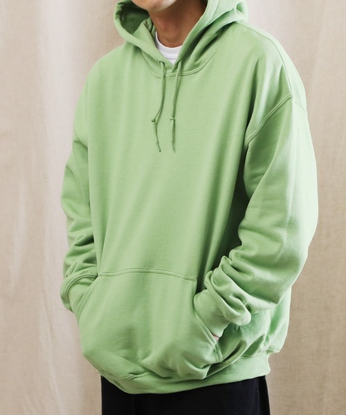 GILDAN(ギルダン)の「GILDAN / ギルダン USAオーバーサイズ ロングスリーブ プルオーバー パーカー 裏起毛 長袖(パーカー・レディース・ホワイト/ブラック/ダークグリーン/パープル/ネイビー/レッド/ピンク/イエロー/インディゴブルー/サンドベージュ/ヘザーグレー/ブルー系その他/マルーン/ロイヤルブルー/チャコール/グリーン系その他2・SMALL/MEDIUM/LARGE/X-LARGE)」の7枚目の写真