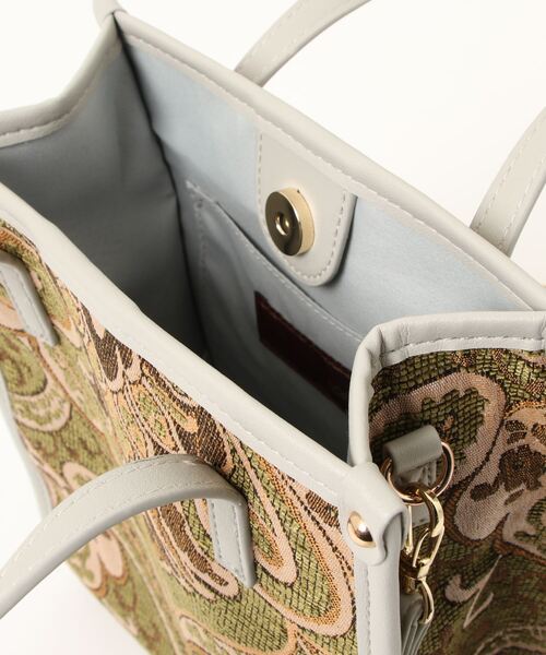 AT CREATION(アットクリエイション)の「<AT CREATION/アットクリエーション>パイピング2WAYショルダー/トートバッグ(ショルダーバッグ・レディース・ブラック/ベージュ/ライトグリーン・ONE SIZE)」の4枚目の写真