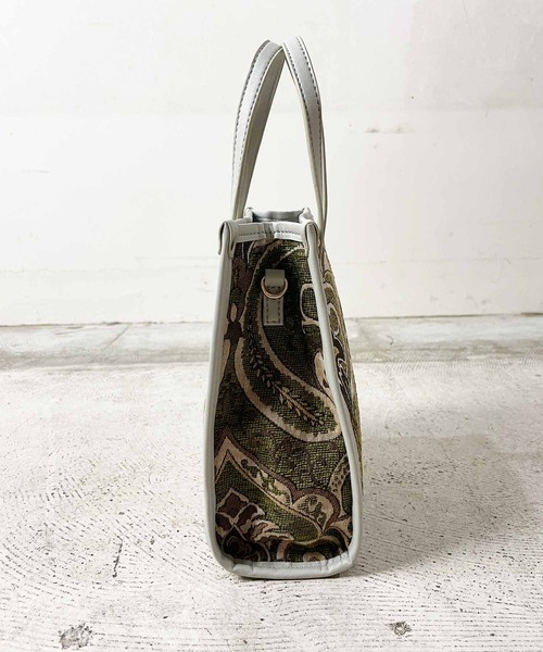 AT CREATION(アットクリエイション)の「<AT CREATION/アットクリエーション>パイピング2WAYショルダー/トートバッグ(ショルダーバッグ・レディース・ブラック/ベージュ/ライトグリーン・ONE SIZE)」の8枚目の写真