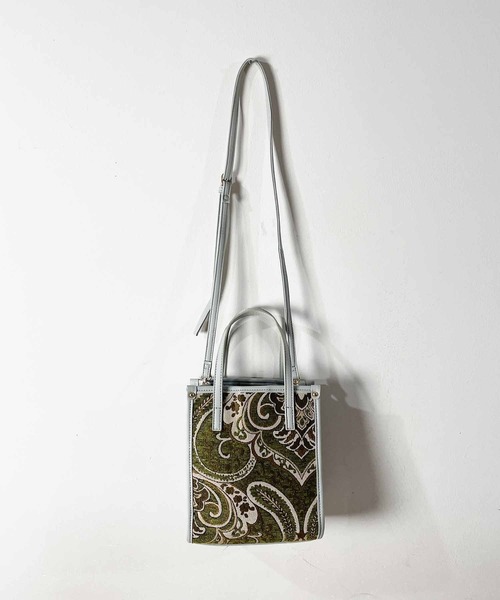 AT CREATION(アットクリエイション)の「<AT CREATION/アットクリエーション>パイピング2WAYショルダー/トートバッグ(ショルダーバッグ・レディース・ブラック/ベージュ/ライトグリーン・ONE SIZE)」の6枚目の写真