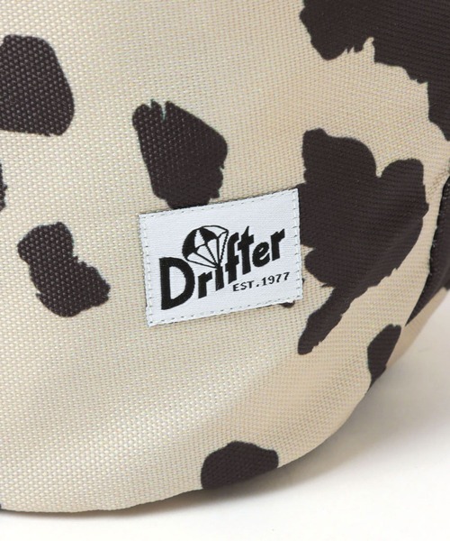 LEPSIM（レプシィム）の「【Drifterコラボ】キンチャクバッグ　261925（ショルダーバッグ・レディース・アニマル/ブルー/ホワイト×ブラック・ONE SIZE）」の20枚目の写真