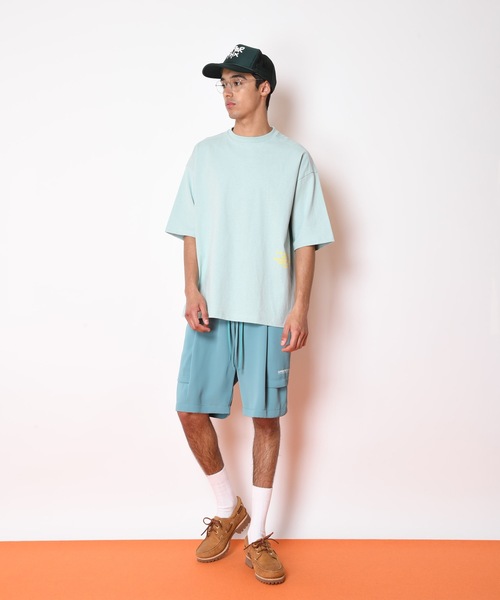 SUPERTHANKS（スーパーサンクス）の「バックプリントワンポイントビッグシルエットTシャツ（ユニセックス）（Tシャツ/カットソー・メンズ・ミント/ブラック×ブルー/ホワイト×レッド・S/M/L）」の4枚目の写真