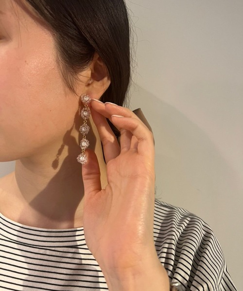 Me%(ミィパーセント)の「クリアIラインビーズイヤリング(イヤリング・レディース・グレー系その他/ホワイト・FREE)」の3枚目の写真