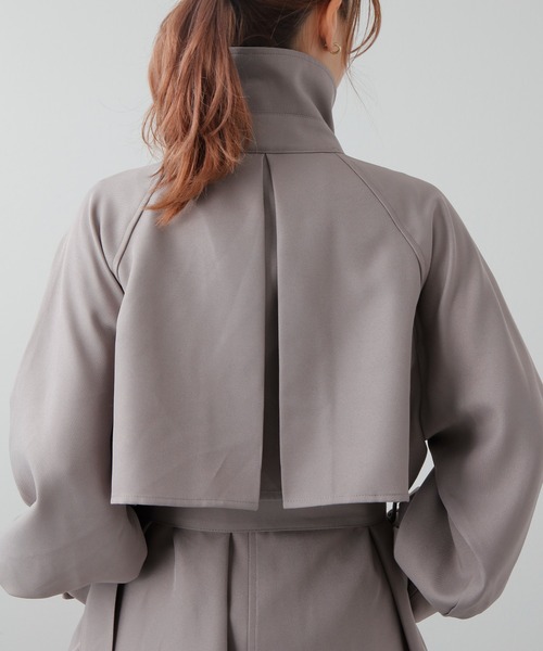 COLONY 2139（コロニートゥーワンスリーナイン）の「WEB・一部店舗限定/2WAYカラーボリュームスリーブコート（トレンチコート・レディース・ブラック/アイボリー/モカ/グレイッシュベージュ/ベージュ/カーキ・FREE）」の12枚目の写真