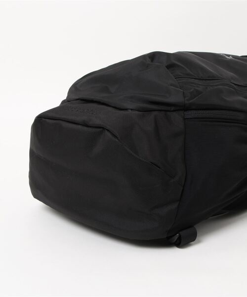 ARC'TERYX(アークテリクス)の「ARC'TERYX | MANTIS 26L BACKPACK(バックパック/リュック・レディース・ブラック・ONE SIZE)」の6枚目の写真