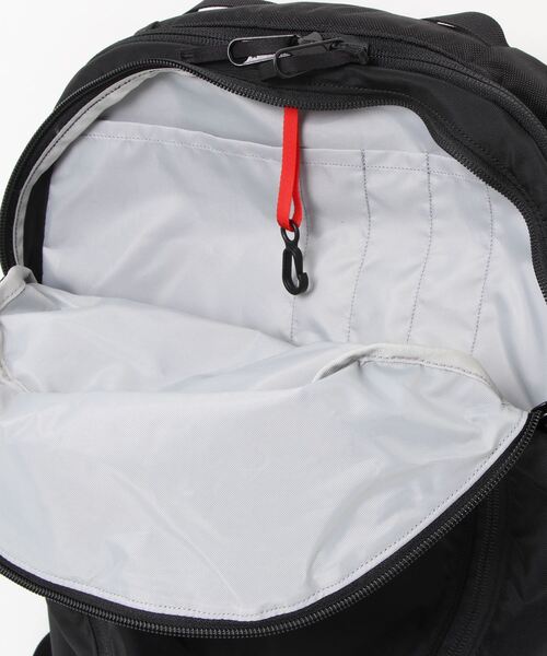 ARC'TERYX(アークテリクス)の「ARC'TERYX | MANTIS 26L BACKPACK(バックパック/リュック・レディース・ブラック・ONE SIZE)」の4枚目の写真