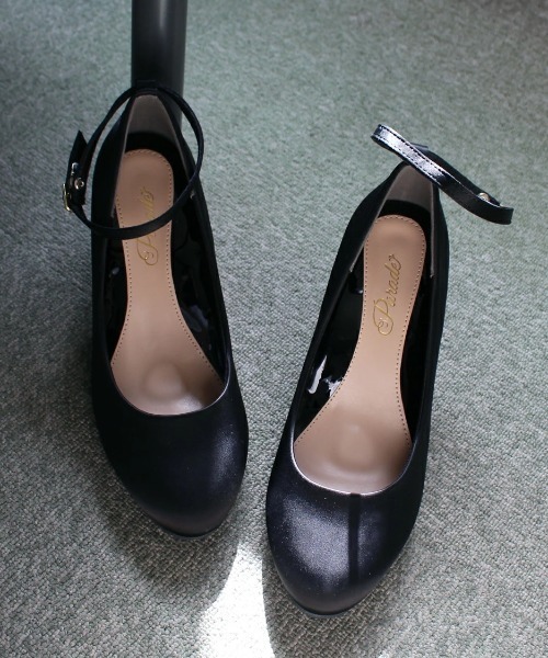 Parade（パレード）の「【極ふわっ】グリッターヒールパンプス　18160【Parade】（パンプス・レディース・ブラック/パープル/ゴールド/ブラック系その他/ゴールド系その他/シルバー/ブラック系その他2/アイボリー/シルバー系その他/ブラック系その他3/シルバー系その他2/グレー系その他/ピンク系その他/ベージュ/ベージュ系その他・22.0cm/24.5cm/24cm/22.5cm/23.0cm/25.5cm/23.5cm/25.0cm/26.0cm/24.0cm）」の6枚目の写真