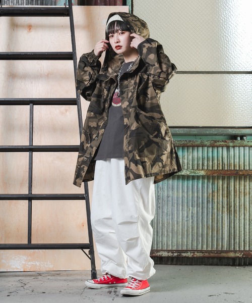 kutir（クティール）の「ミリタリーカモフラ柄スノーパーカー（その他アウター・レディース・チャコールグレー/カーキ・FREE）」の5枚目の写真