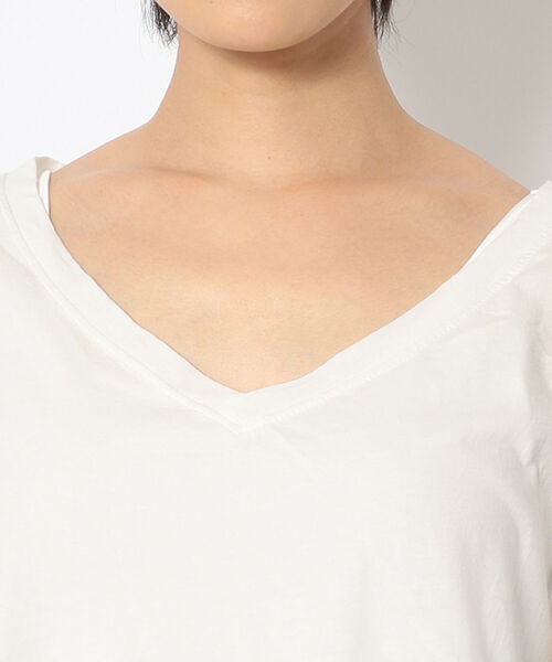 KMRii（ケムリ）の「【別注】KMRii/ケムリ/LAYERED MAGNOLIA TOP/RFL（Tシャツ/カットソー・レディース・ホワイト/ブラック・SMALL）」の5枚目の写真