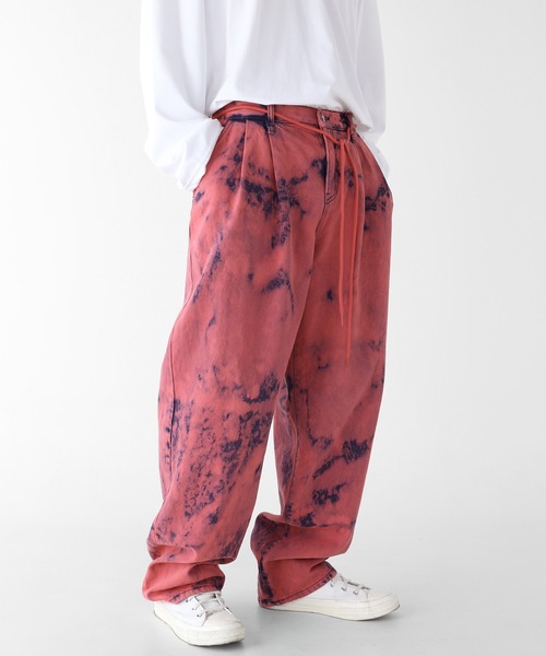 minsobi（ミンソビ）の「タイダイデニムバルーンパンツ（デニムパンツ・メンズ・パープル/ピンク・FREE）」の8枚目の写真