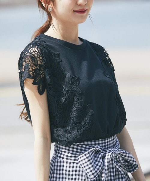 koko＊ハグオーワー　カットソー Coco + Carmen Winter Capsule 2024 by The Link Companies - Issuu