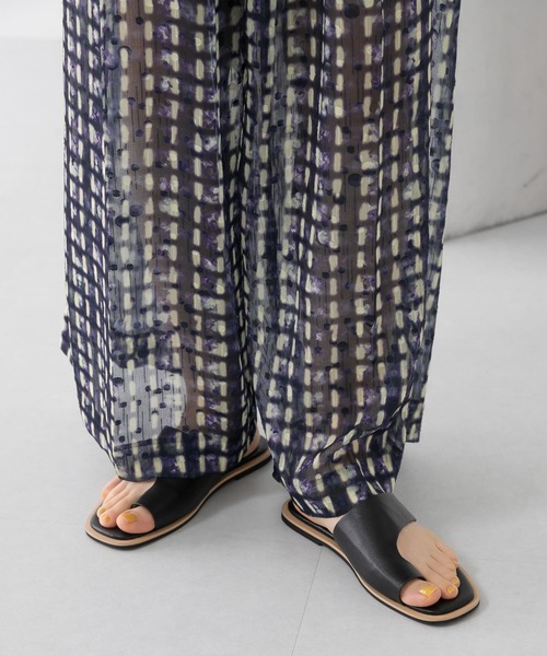 KBF(ケイビーエフ)の「トングサンダル(サンダル・レディース・グリーン/アイボリー/ブラック・36/37/38)」の7枚目の写真