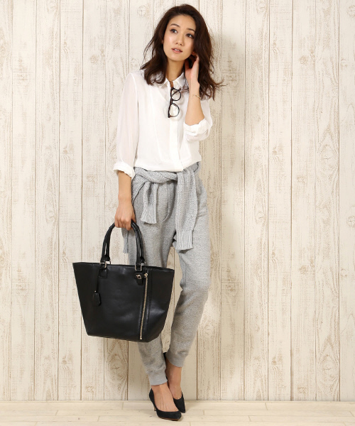 qualite(カリテ)の「【GOOD LUCK SERIES】レーヨンシルクウォッシャブル(シャツ/ブラウス・レディース・オフホワイト/アイボリー/シルバー・2/1)」の9枚目の写真