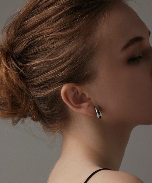 CENE（セネ）の「【CENE】セネ/ ドロップフープイヤリング（イヤリング・レディース・ゴールド/シルバー・FREE）」の13枚目の写真