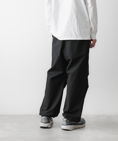 ATTACHMENT（アタッチメント）の「コットン タイプライター フィールドパンツ / CO TYPEWRITTER FIELD PANTS（カーゴパンツ・メンズ・ブラック/グレー系その他/オフホワイト・1/2/3）」の18枚目の写真