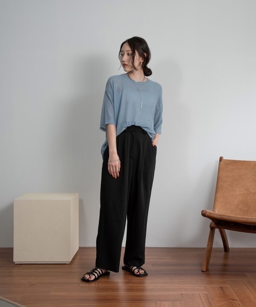 Amiur(エミレ)の「over size soft touch tops(Tシャツ/カットソー・レディース・アイボリー/ブルー/ブラック・FREE)」の1枚目の写真