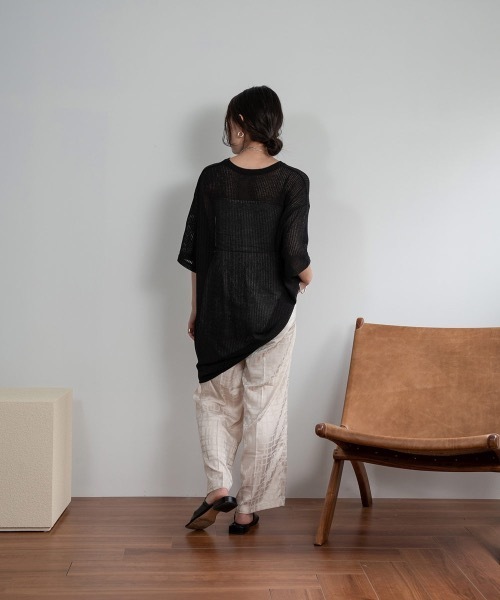 Amiur(エミレ)の「over size soft touch tops(Tシャツ/カットソー・レディース・アイボリー/ブルー/ブラック・FREE)」の8枚目の写真