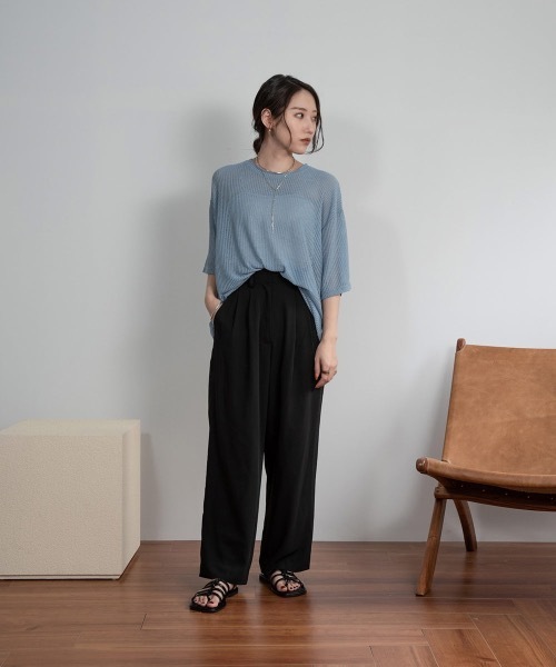 Amiur(エミレ)の「over size soft touch tops(Tシャツ/カットソー・レディース・アイボリー/ブルー/ブラック・FREE)」の9枚目の写真