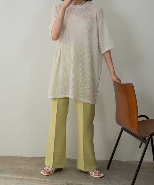 Amiur(エミレ)の「over size soft touch tops(Tシャツ/カットソー・レディース・アイボリー/ブルー/ブラック・FREE)」の12枚目の写真