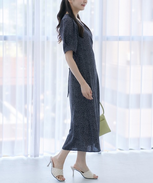 Lamoa（ラモア）の「Lamoa/小花柄 カシュクール ワンピース（ワンピース・レディース・ブラック/グリーン・FREE）」の13枚目の写真