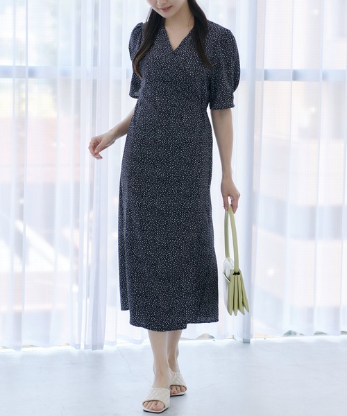 Lamoa（ラモア）の「Lamoa/小花柄 カシュクール ワンピース（ワンピース・レディース・ブラック/グリーン・FREE）」の12枚目の写真